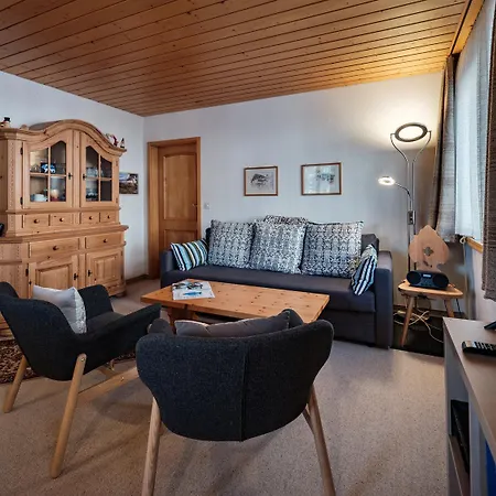 Zum Rota Hus 08 アローザ